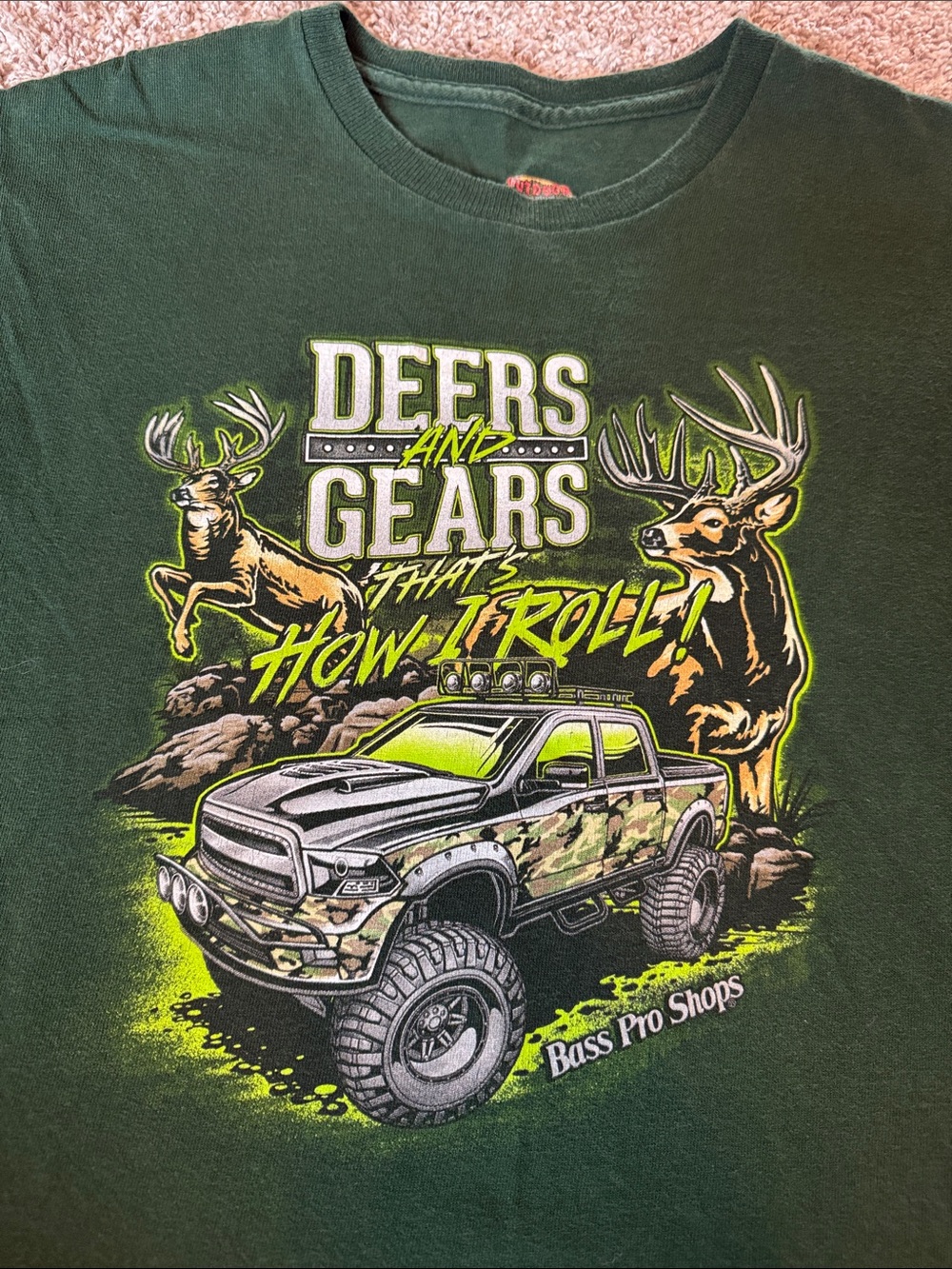 Bass Pro Shops Dark Green 'Deers and Gears' Graphic Tee with Camo Truck